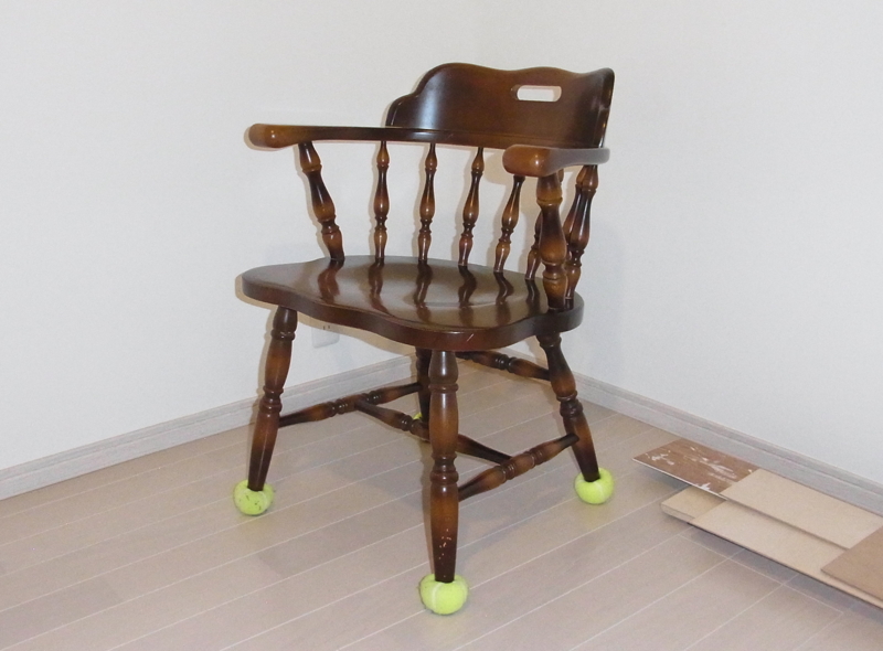 ダイニングの椅子（飛騨産業 穂高 Windsor 型番DK286）の修理(1)