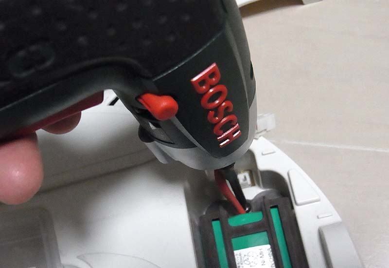 ツカモトエイムのロボットクリーナーAIM-ROB01の電池交換
